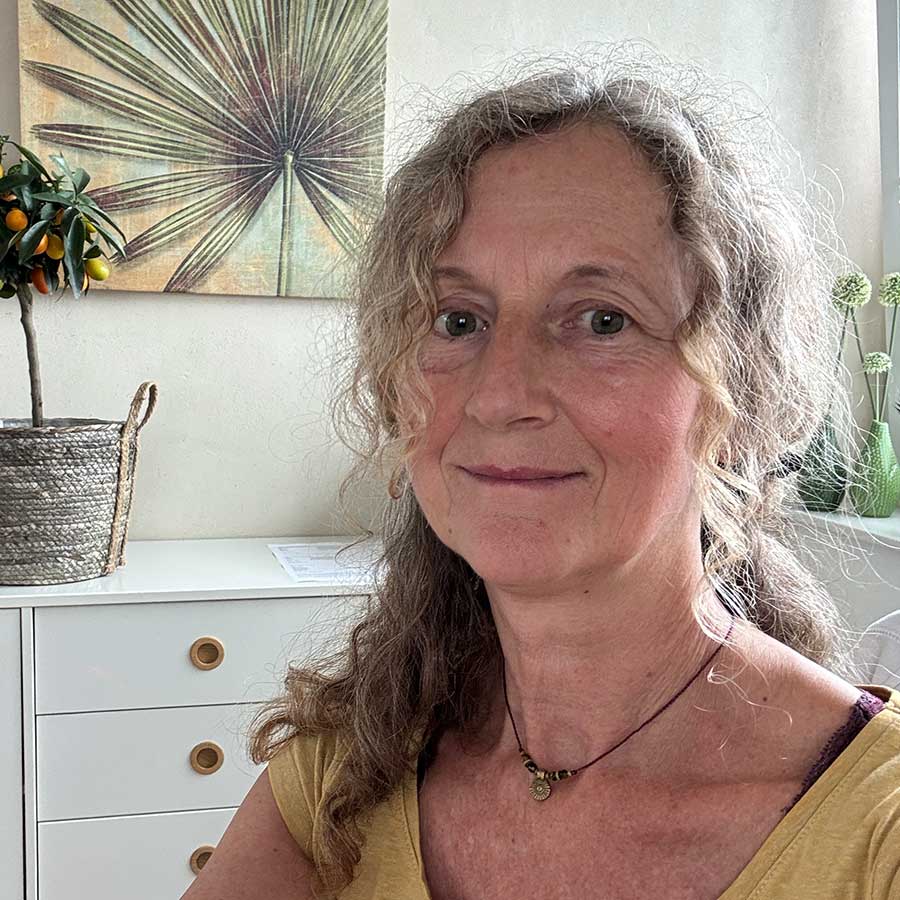 Dr. Rose-Simonow Dr. Rose-Simonow